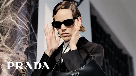 prada werbung 2020|“A STRANGER CALLS”: Prada Holiday 2020 Campaign.